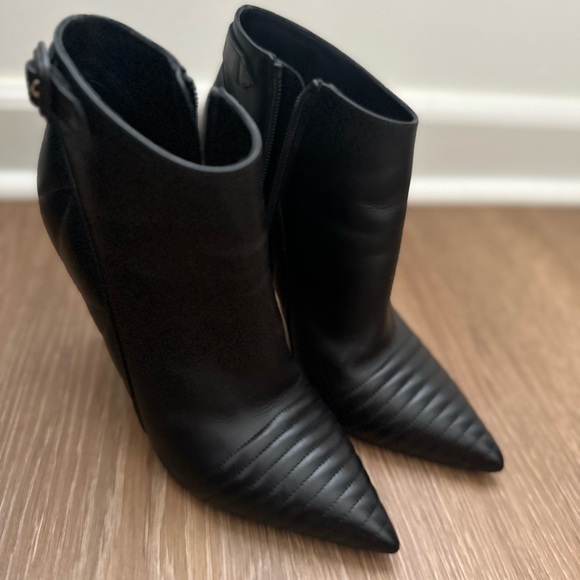 Burberry ankle boot - Picture 1 of 6